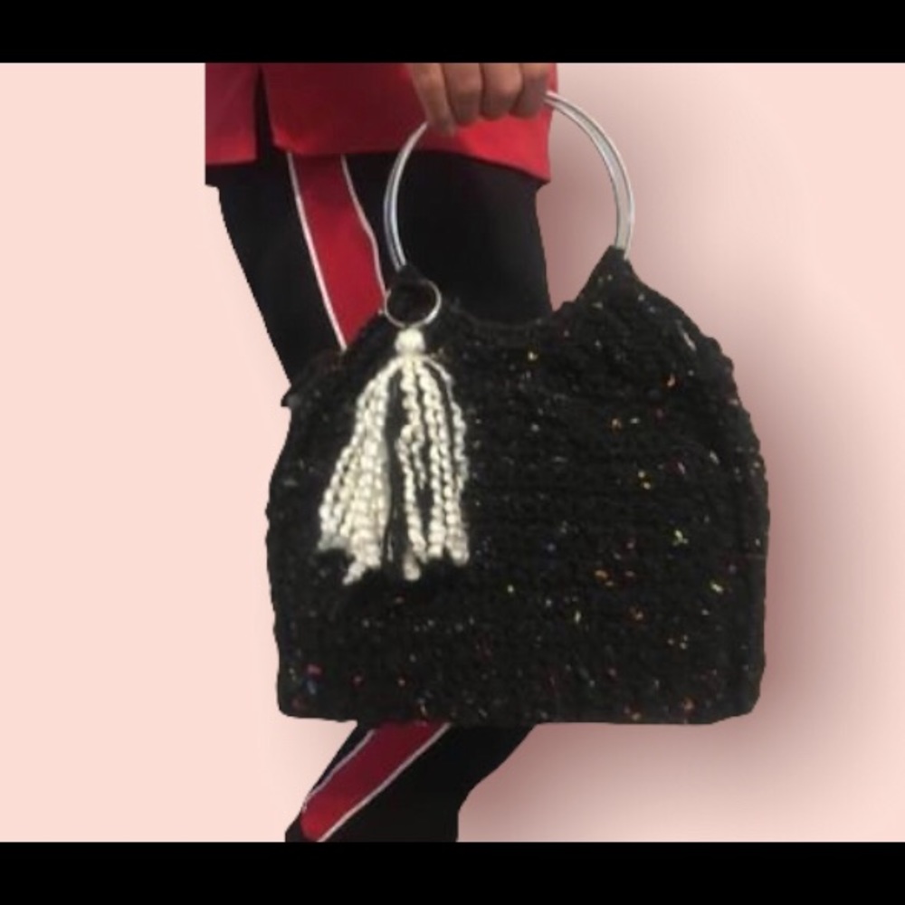 Crochet Hand-Bag - Picture 5 of 5